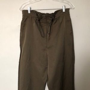 H&M Highwaist camo pants